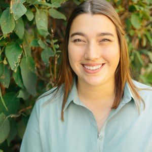 Meet your Posher, Claire