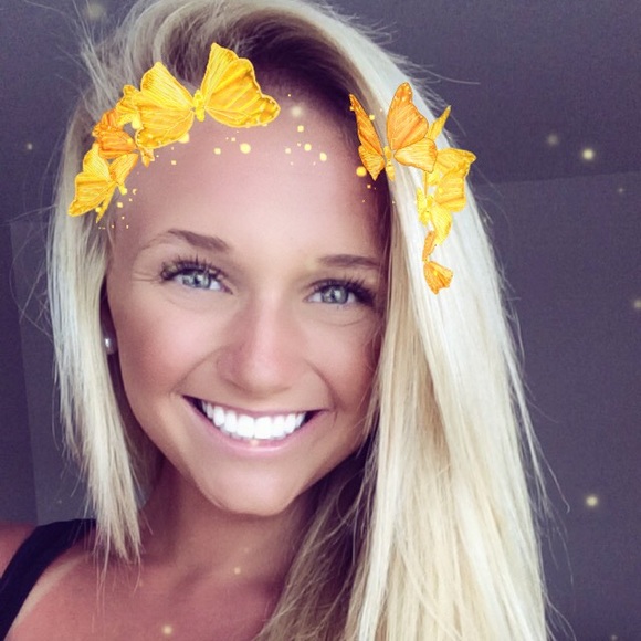 Meet your Posher, Brenna - Picture 1 of 1