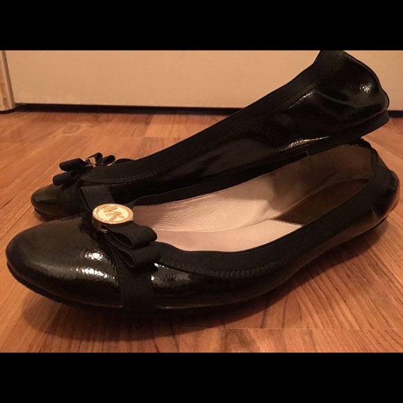 Michael Kors bow flats