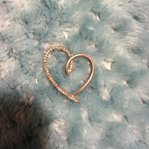 Beautiful diamond heart pendant without chain