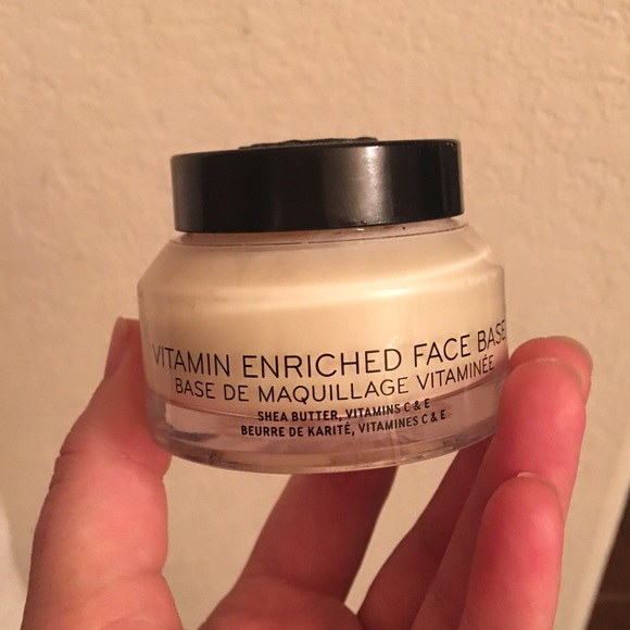 Bobbi Brown Vitamin Enriched Face Base