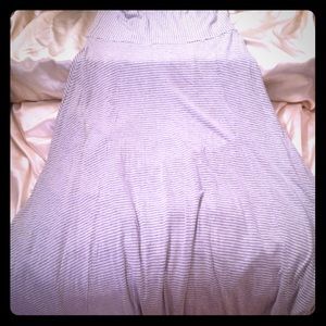 Gap size large maxi skirt gray pinstripe