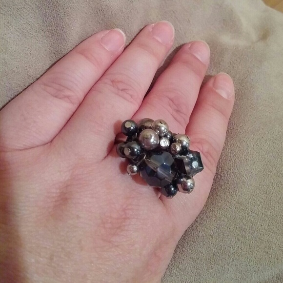 Glam Slam Premier Designs Stretch Ring Sizes 8-10