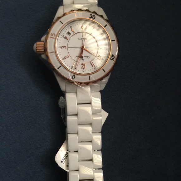 Watch - Picture 4 of 4