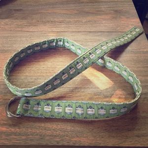 Vineyard Vines "Nantucket Signs" belt 48"