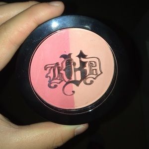 NEW Kat Von D Shade + Light Blush
