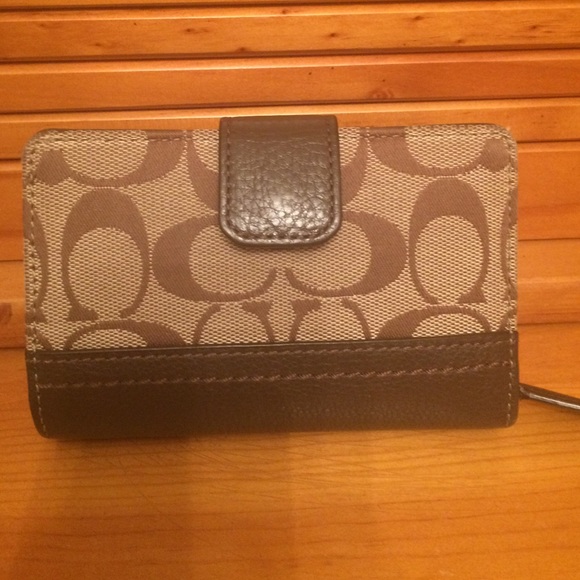 Coach wallet