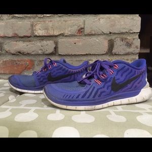 Nike free 5.0 running shoes