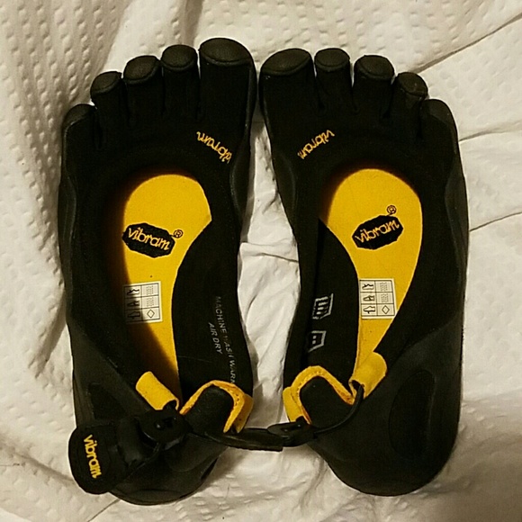 VIBRAM TOE SHOES