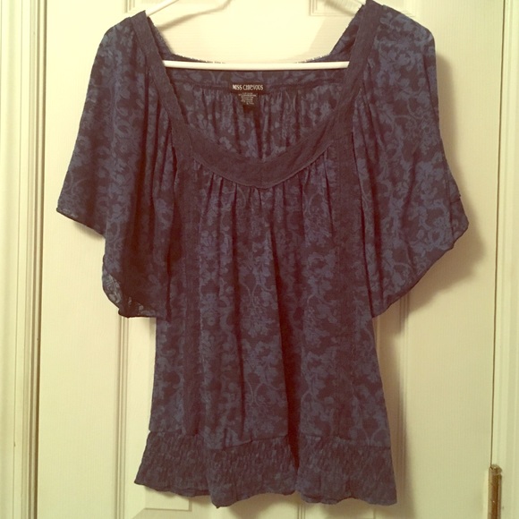 Lace detail top