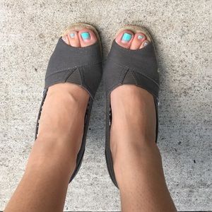 Toms wedges... Great condition.