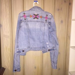 AE Vintage Ripped Jean Jacket