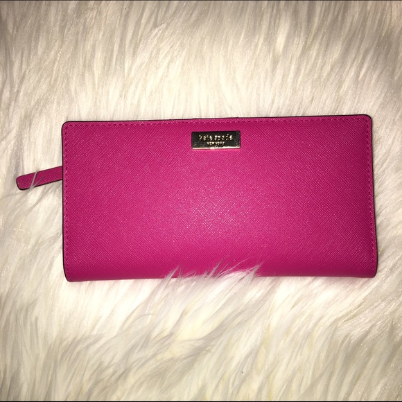 Kate Spade Newbury Lane Wallet