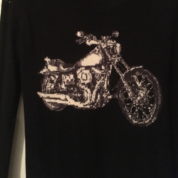 Sweater - Picture 2 of 3