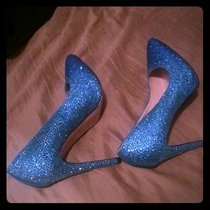 Lauren Lorraine Pumps