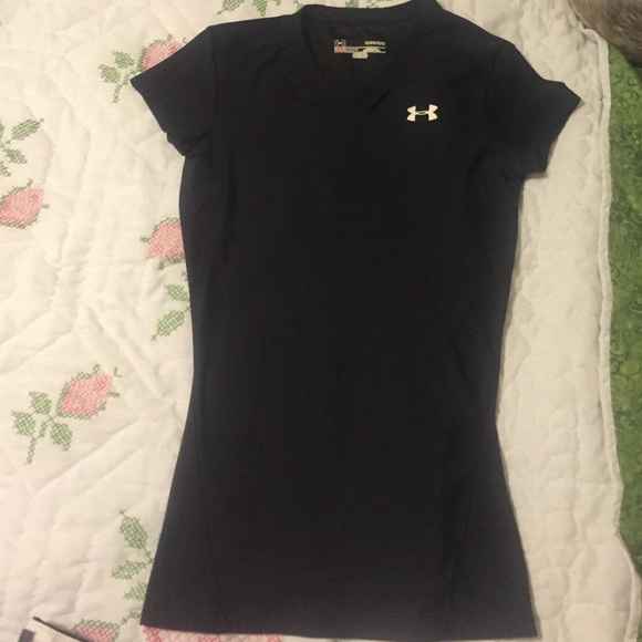Under armour workout shirt