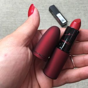 Mac lipstick . RIHANNA viva glam