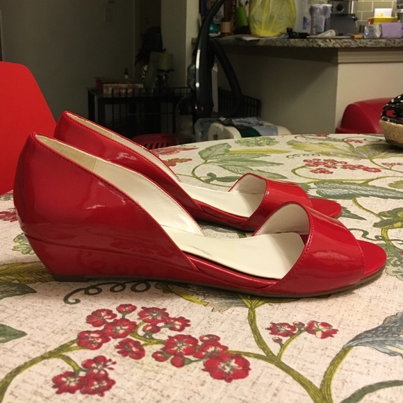 Steve Madden Red Patent Leather Wedge