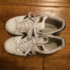 Adidas Superstar Sneakers