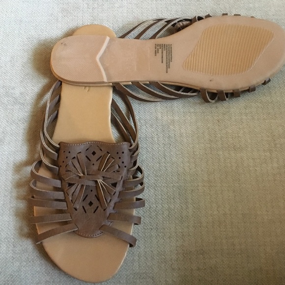 Hurache Style Sandals - Picture 2 of 3