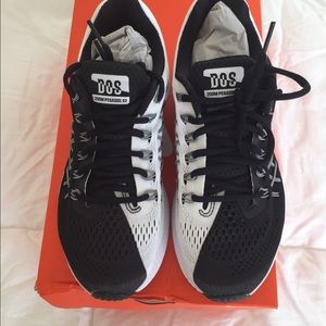 Woman Nike air zoom Pegasus 32 DOS