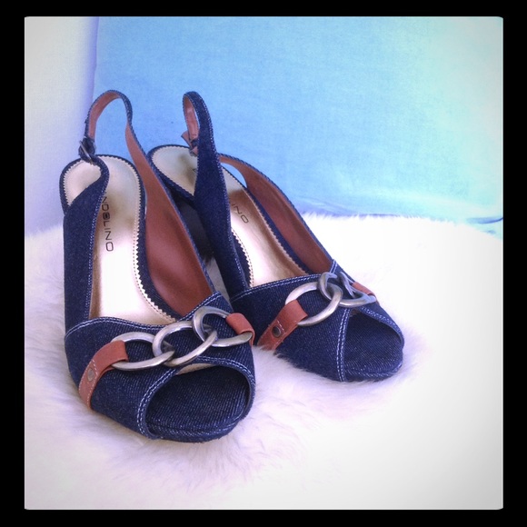 Bandolino denim peep toe slingbacks