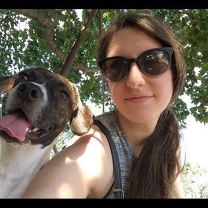 Meet your Posher, April