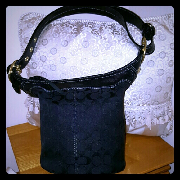 A COACH PURSE