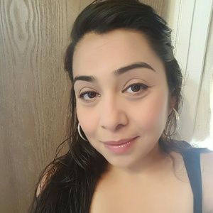 Meet your Posher, Tonia