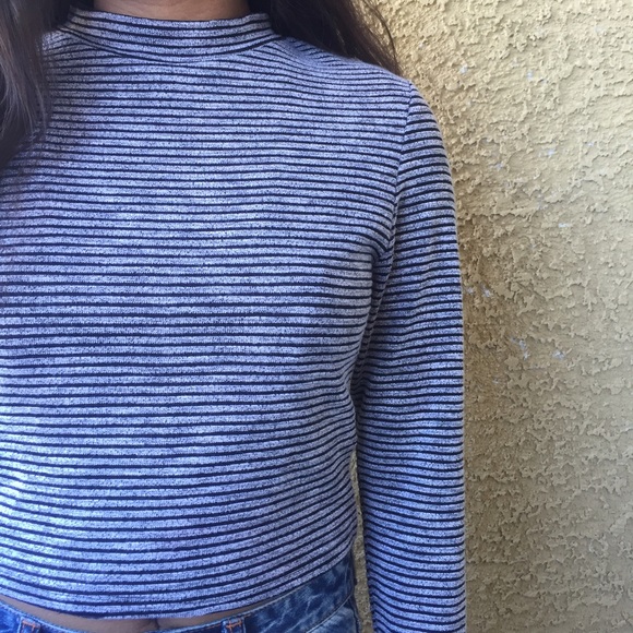 Black&Grey Long Sleeve - Picture 2 of 2