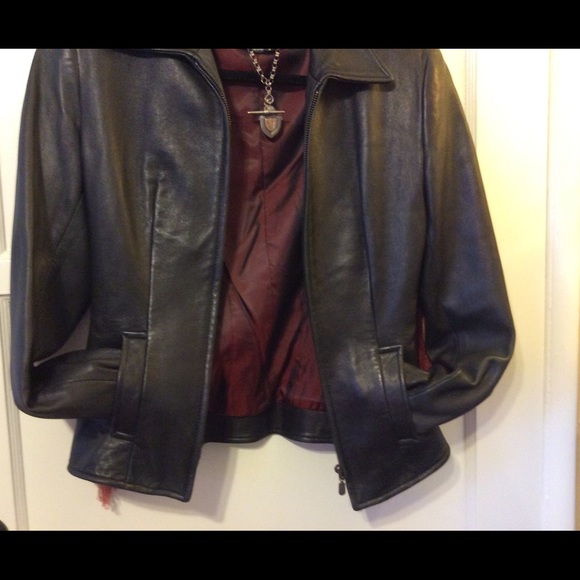 PRIVILEGE Genuine Leather Jacket - Picture 3 of 4