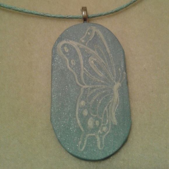 Butterfly Necklace - Picture 1 of 4