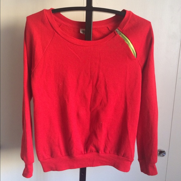 Red Pull Over Sweater