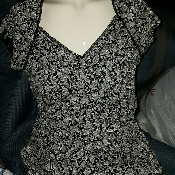 Style and Co Top Medium