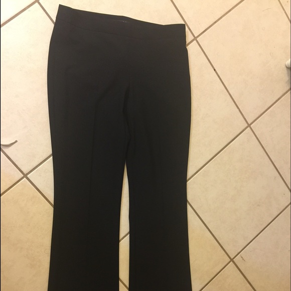 Casual pants NWOT.