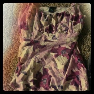 Office wear perfect for a sunny personality