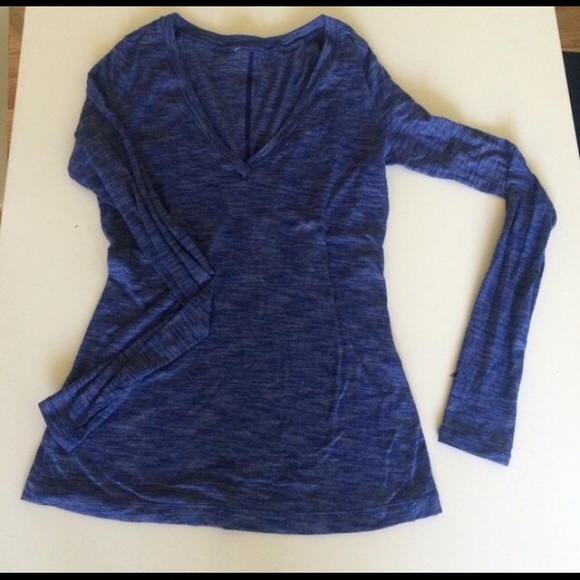 Lululemon & go long sleeve v neck