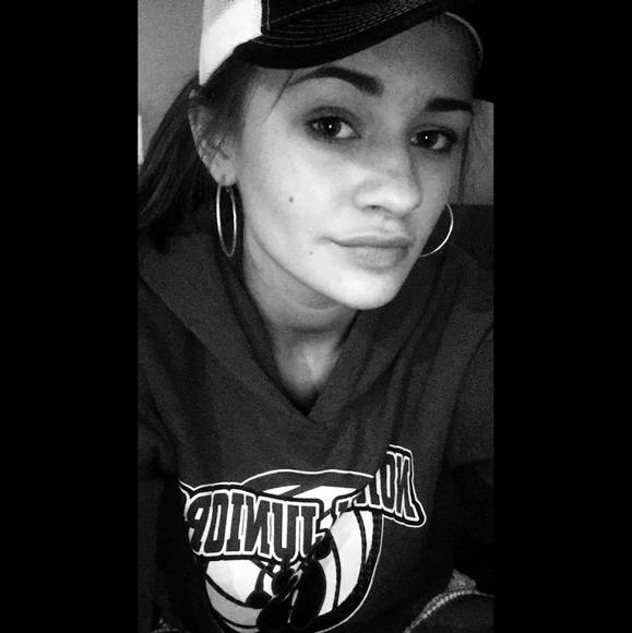 Meet your Posher, Jessecah - Picture 1 of 1