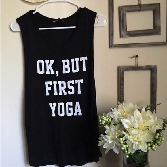 ‼️LAST ONE‼️ Black and White Muscle shirt - Picture 3 of 3