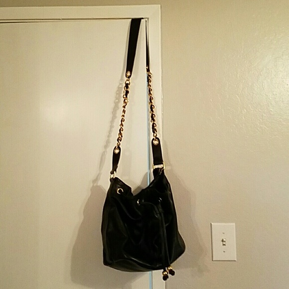 Bucket bag