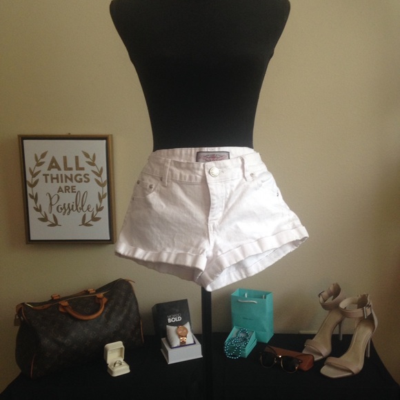 ✨Stylish Shorts✨ - Picture 2 of 3