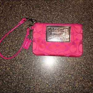 Coach Poppy wristlet