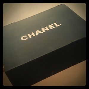 Chanel magnetic box
