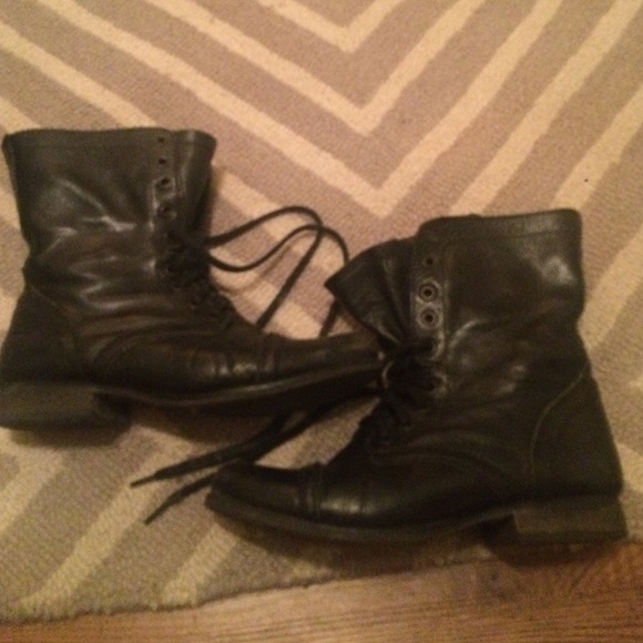 Steve Madden Troopa bootie