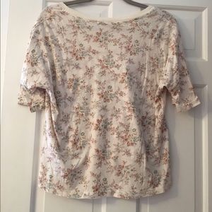 Urban Outfitters Tops - Urban Outfitters Truly Madly Deeply Floral Top Urban Outfitters Tops - Urban Outfitters Truly Madly Deeply Floral Top