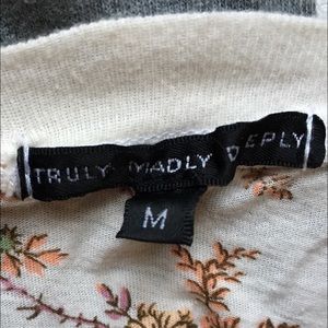 Urban Outfitters Tops - Urban Outfitters Truly Madly Deeply Floral Top Urban Outfitters Tops - Urban Outfitters Truly Madly Deeply Floral Top