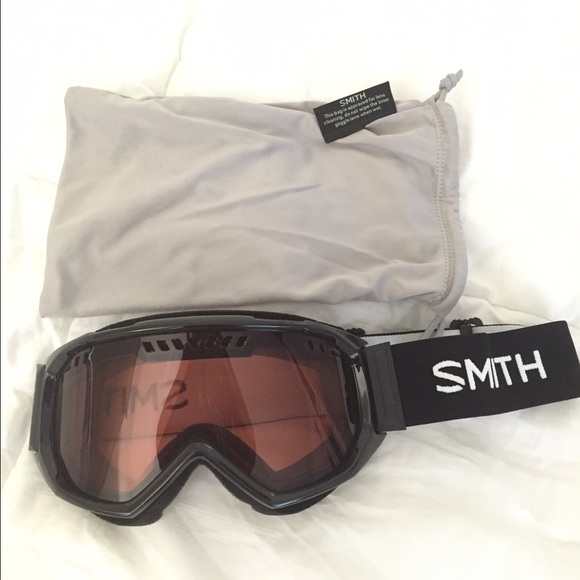 Smith snow goggles