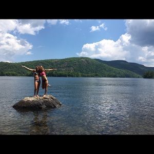 Meet your Posher, Amelia