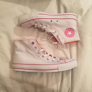 BRAND NEW - Reversible Converse All Star