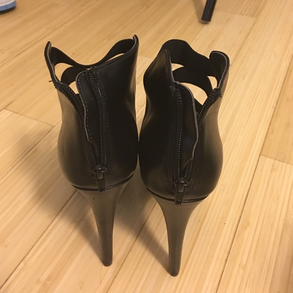 Platform black heels - Picture 3 of 4